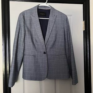 Banana Republic Excellent Used Woman Blazer size 10